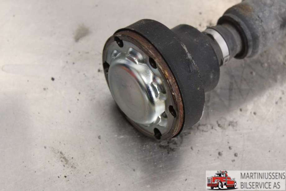 Mellomaksel fremre til Audi Q7 2006-2010 (Type I, Fase 1)  (AUDI||7L0 521 101 C)