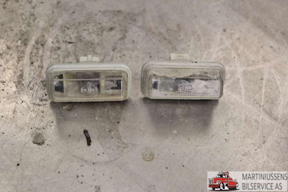 Skiltlys til Toyota Avensis, 2003-2008 (Type II)  (TOYOTA|)