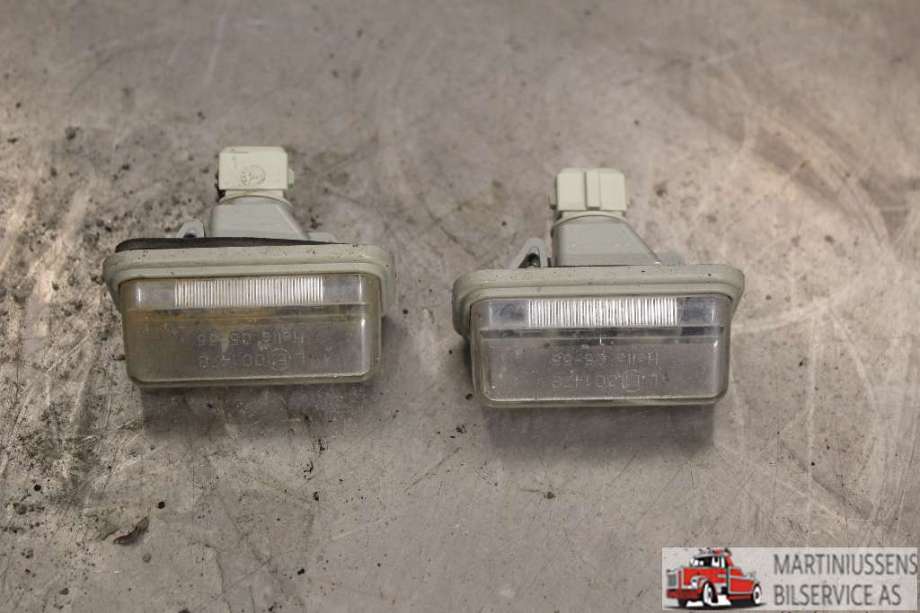 Skiltlys til Toyota Avensis 2003-2008 (Type II) (TOYOTA|)