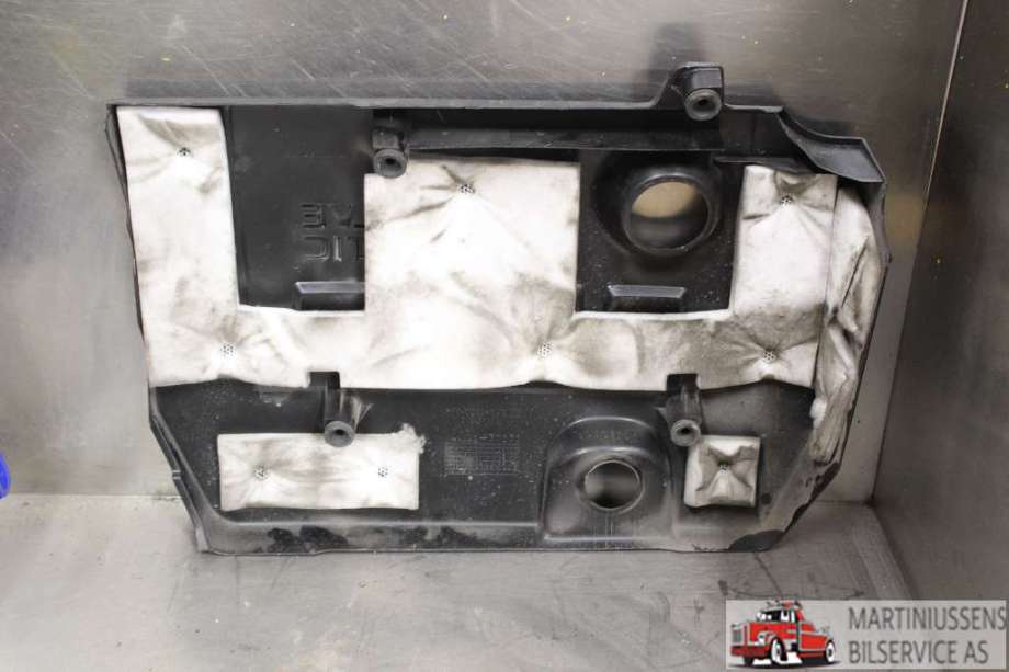 Motordeksel over motor til Toyota Avensis 2009-2015 (Type III, Fase 1)  (TOYOTA||11212-37030)