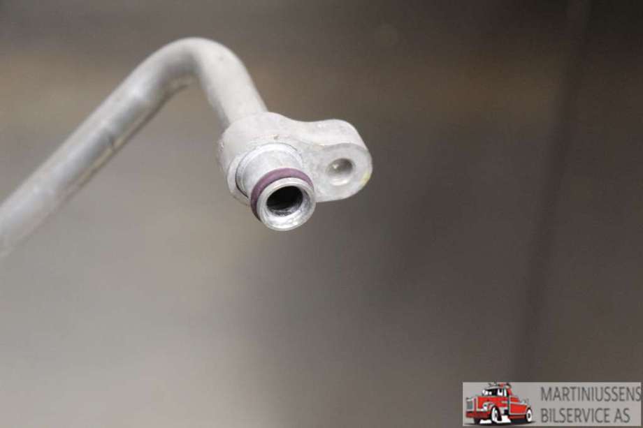 Aircondition rør til Mercedes A-Klasse 2012-2018 (W176) (W176) (MERCEDES||A 246 830 01 02)