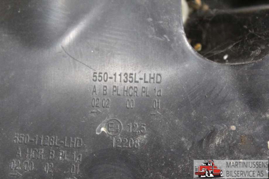 Frontlykt venstre halogen til Peugeot 307 2001-2004 (Fase 1) (PEUGEOT||550-1128L-LHD)
