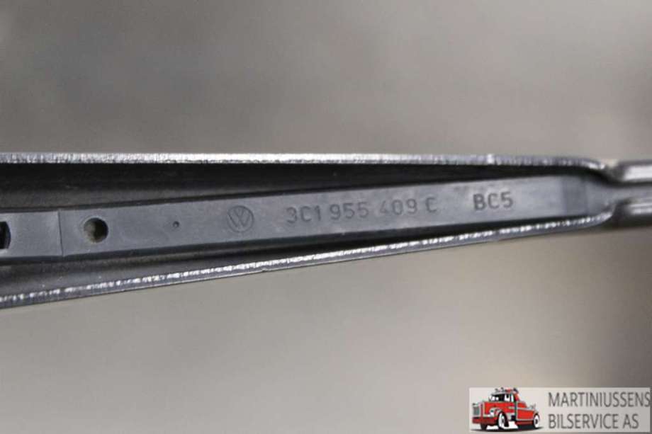 Viskerarmer frontrute til VW Passat 2005-2010 (B6) (B6) (VOLKSWAGEN||3C1 955 409 C)