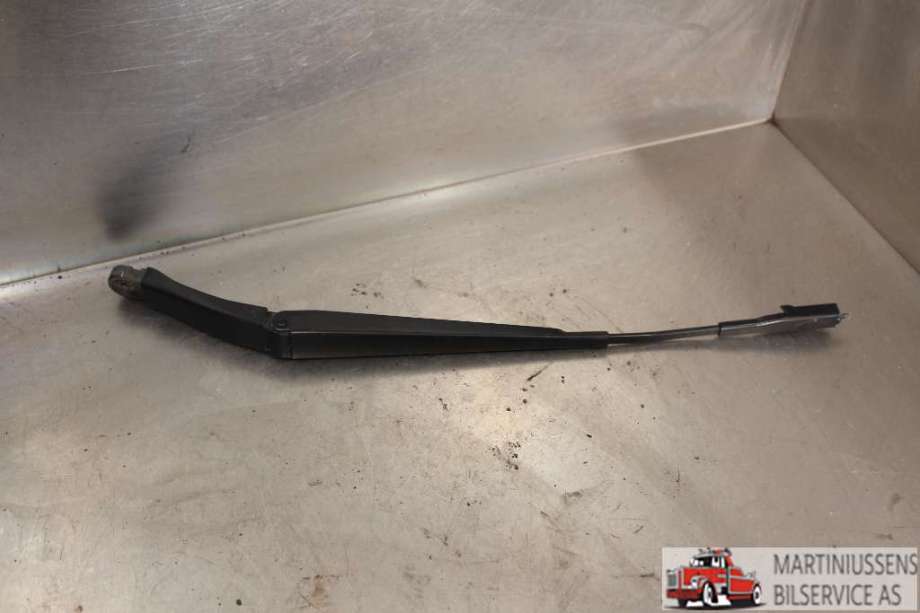 Viskerarmer frontrute til Volvo XC90, 2002-2006 (Type I, Fase 1)  (VOLVO|)