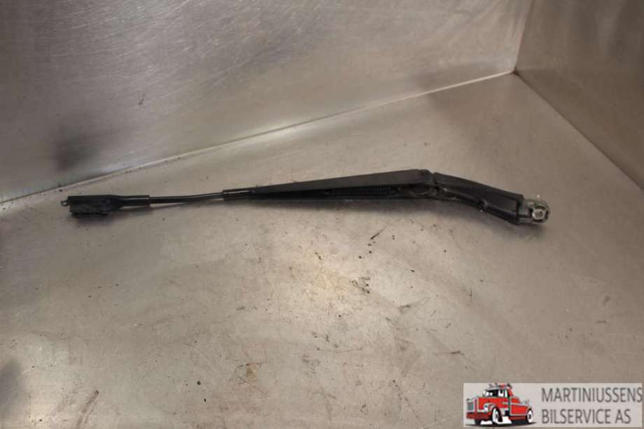 Viskerarmer frontrute til Volvo XC90 2002-2006 (Type I, Fase 1)  (VOLVO|)