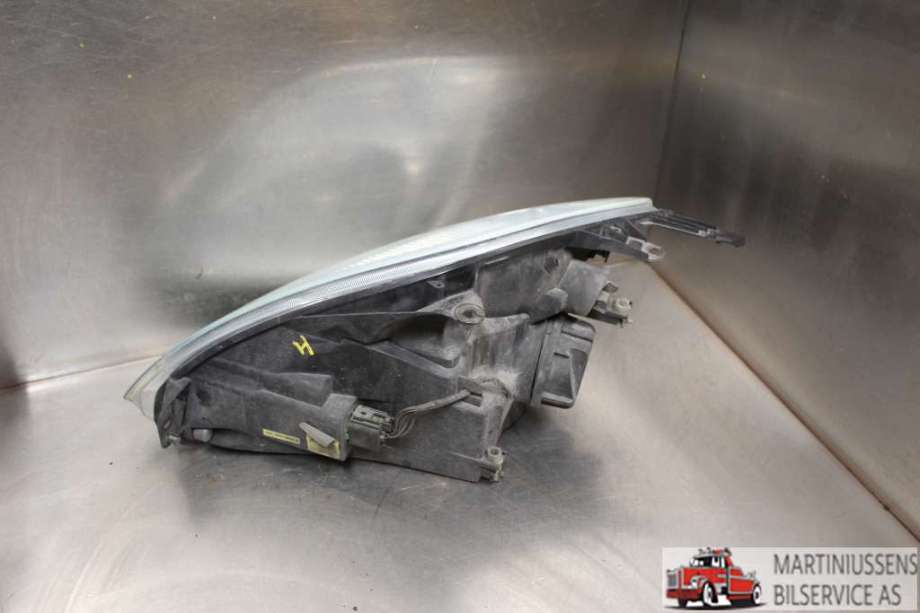Frontlykt høyre halogen til Ford Fiesta 2002-2008 (Type V)  (FORD||2S6X-13W029-AH)