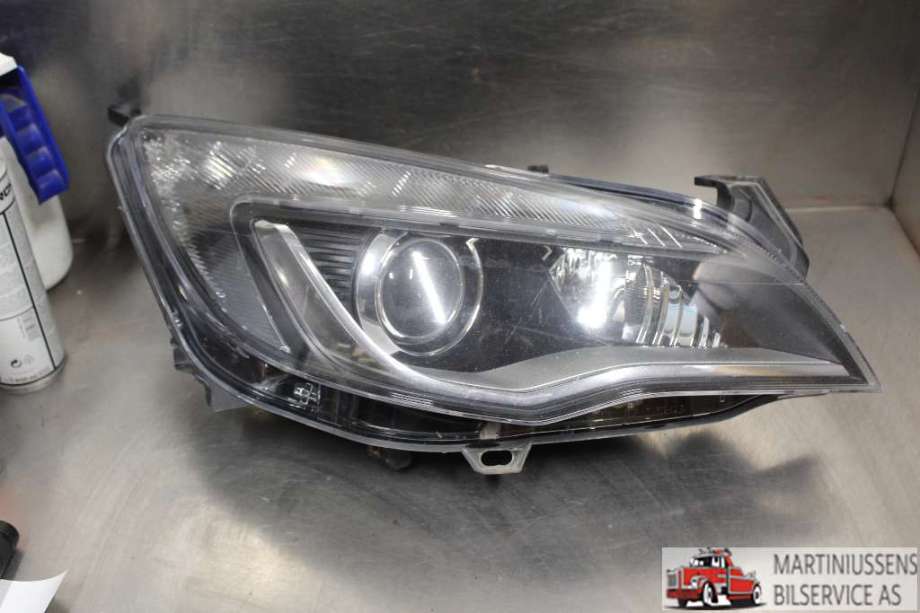 Frontlykt høyre xenon til Opel Astra J, 2010-2015  (OPEL|)