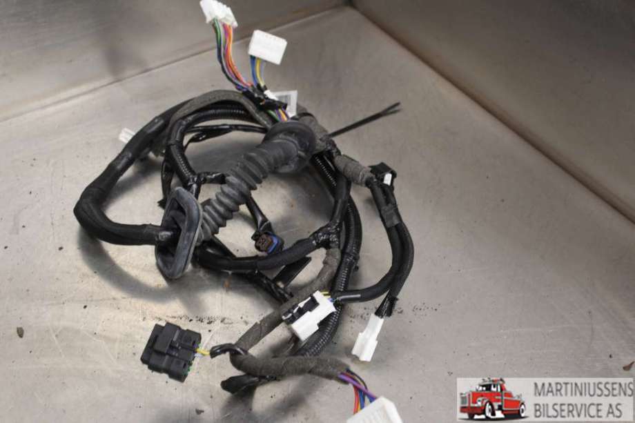 Diverse deler til Nissan Qashqai 2014-2021 (Type II)  (NISSAN||241244EH0E)