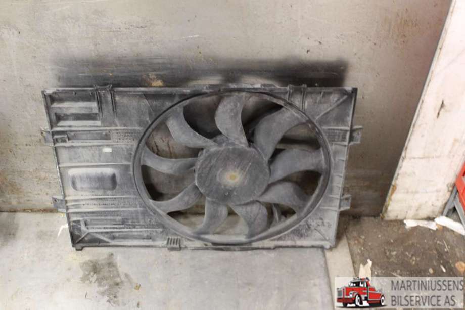 Kjølevifte til VW Transporter / Caravelle 2009-2015 (Fase 2) (T5) (T5) (VOLKSWAGEN||7E0 121 201 AB)