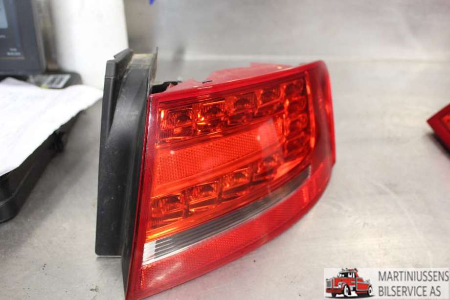 Baklykt høyre til Audi A4 2007-2014 (Type IV) (B8) (B8) (AUDI||8K945096K)