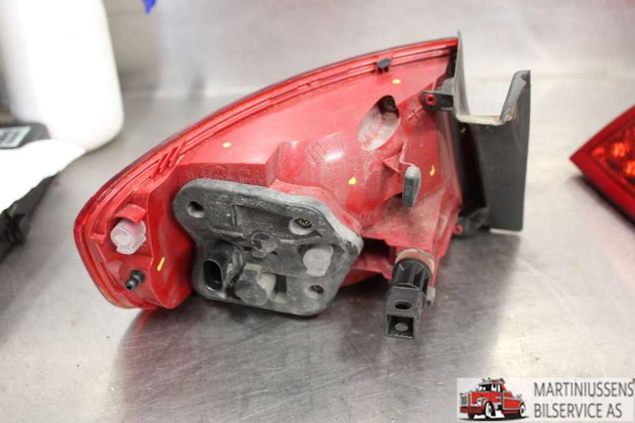 Baklykt høyre til Audi A4 2007-2014 (Type IV) (B8) (B8) (AUDI||8K945096K)