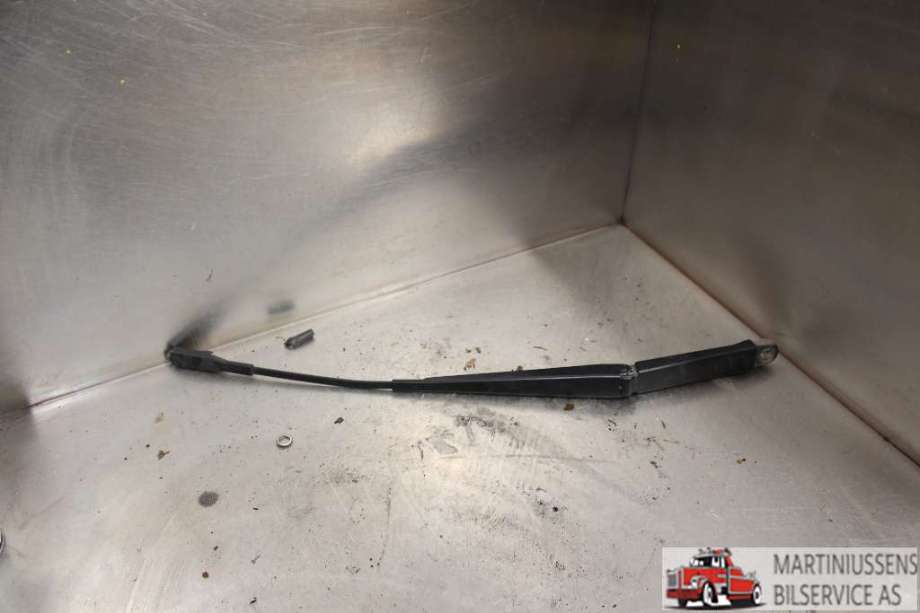 Viskerarmer frontrute til Volvo XC90, 2002-2006 (Type I, Fase 1)  (VOLVO|)