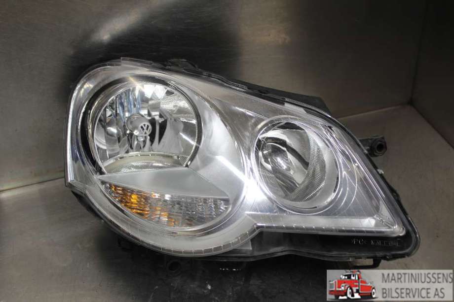 Frontlykt høyre halogen til VW Polo, 2005-2009 (Type IV, Fase 2)  (VOLKSWAGEN|)