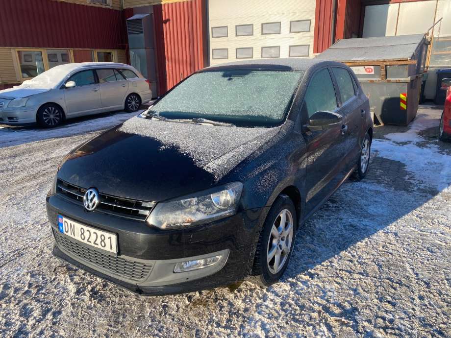 Grill til VW Polo, 2009-2014 (Type V, Fase 1)  (VOLKSWAGEN|)