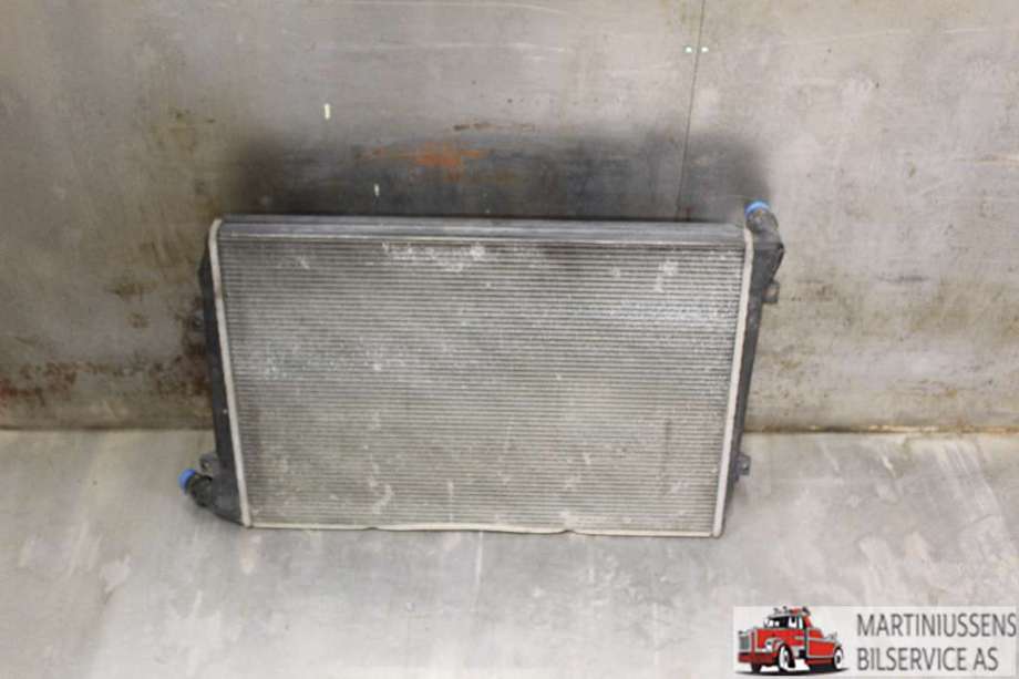 Radiator (manuell gir) til VW Caddy, 2004-2010 (Type III, Fase 1)  (VOLKSWAGEN|)