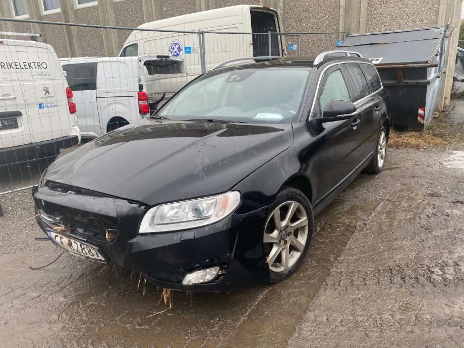 Skjerm venstre foran til Volvo V70 2014-2016 (Type III, Fase 2)  (VOLVO|)