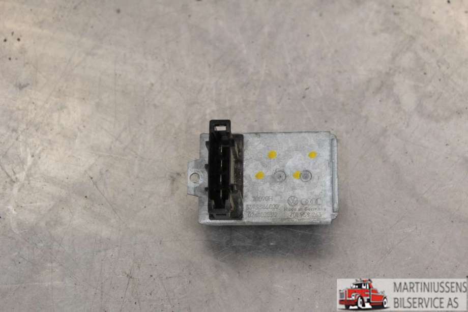 Varmeapparat motstand til VW Transporter / Caravelle 1990-2003 (T4) (T4) (VOLKSWAGEN||907 959 263)