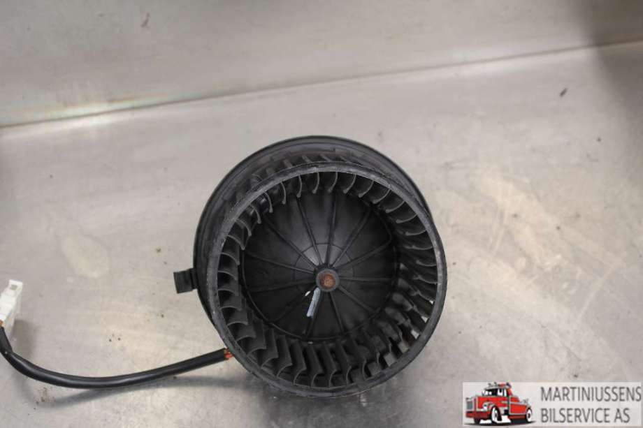 Varmeapparat motor til VW Transporter / Caravelle 1990-2003 (T4) (T4) (VOLKSWAGEN||701 819 021 B)
