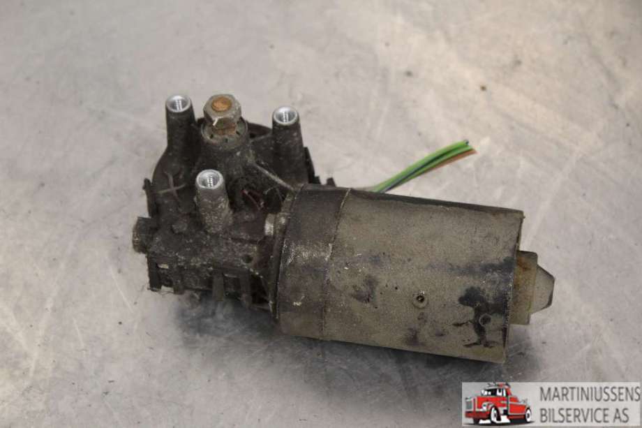Viskermotor frontrute til VW Transporter / Caravelle 1990-2003 (T4) (T4) (VOLKSWAGEN||0 390 241 125 CHP|701 955 113 B)