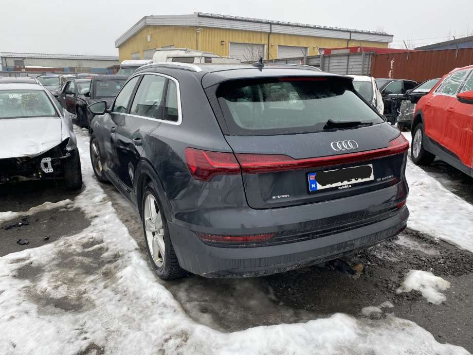 Speil venstre til Audi e-tron, 2018-->> (AUDI|)