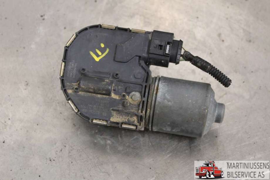 Viskermotor frontrute til Volvo V50 2004-2007 (Fase 1)  (VOLVO||0 390 241 924|30699344)