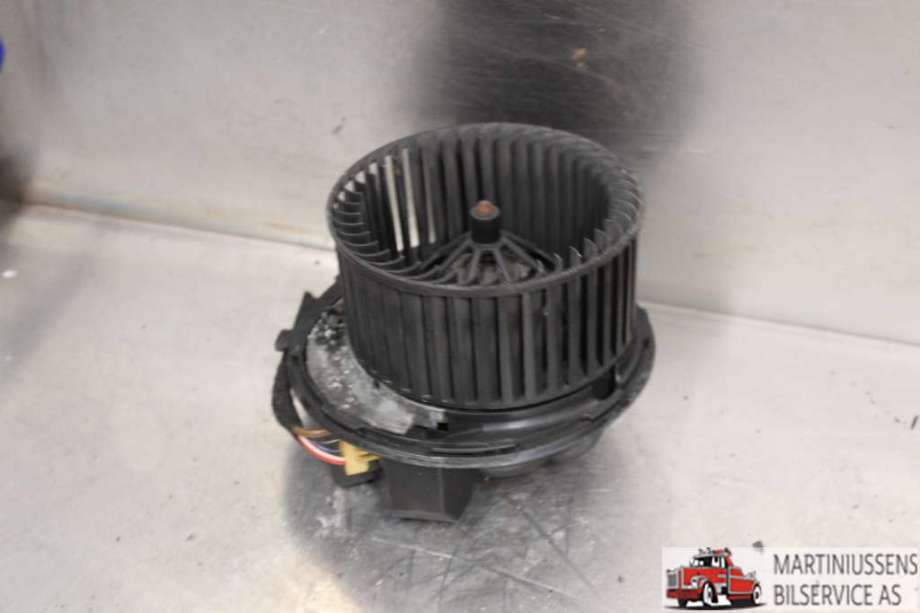 Varmeapparat motor til VW Touran 2003-2006 (Type I, Fase 1)  (VOLKSWAGEN||1K1 820 015)