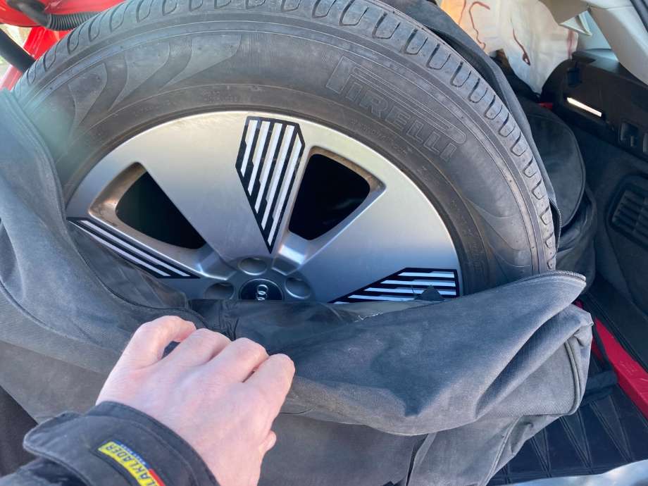 Hjulsett aluminium sommer til Audi e-tron 2018-->>  (AUDI||255/55R19)