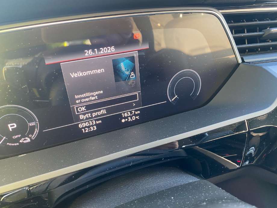 Instrument kjørecomputer til Audi e-tron 2018-->> (AUDI|)