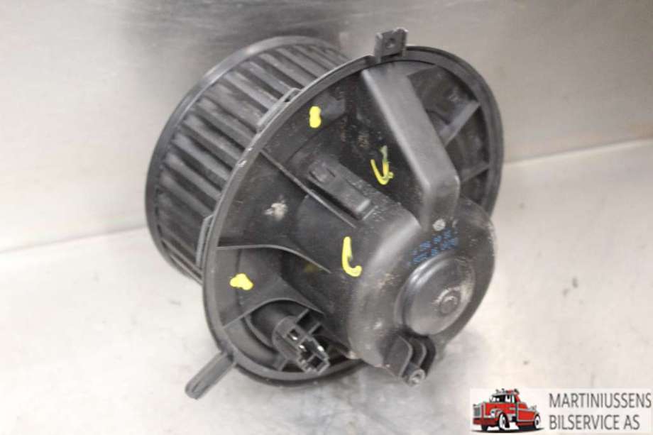 Varmeapparat motor til VW Caddy 2004-2010 (Type III, Fase 1)  (VOLKSWAGEN||1K1819015)