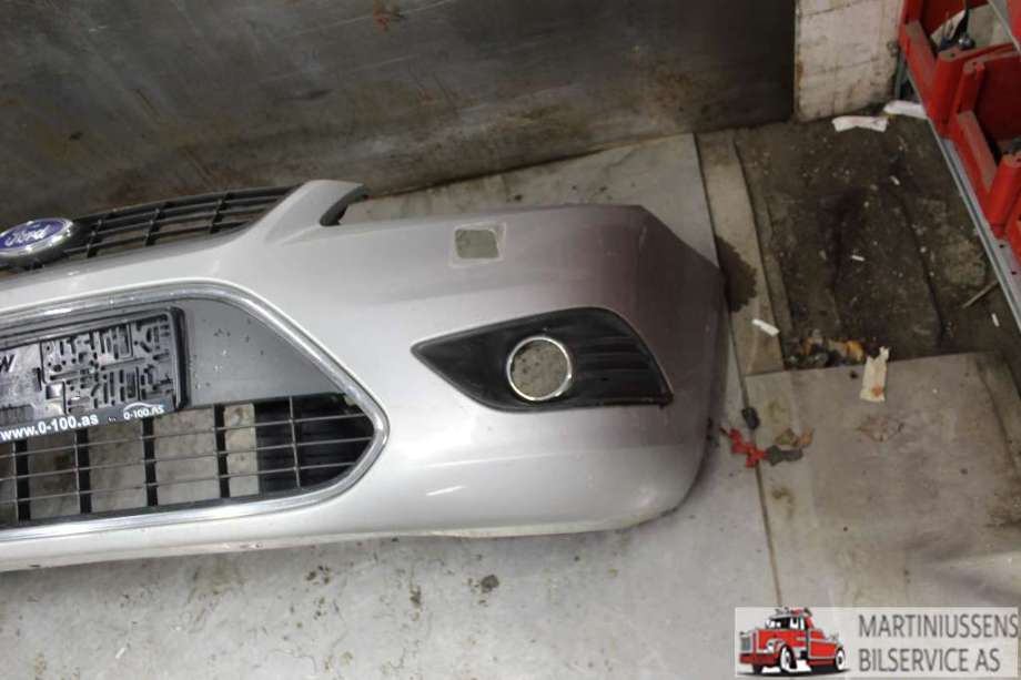 Støtfanger foran til Ford Focus 2008-2010 (Type II, Fase 2) (FORD|)