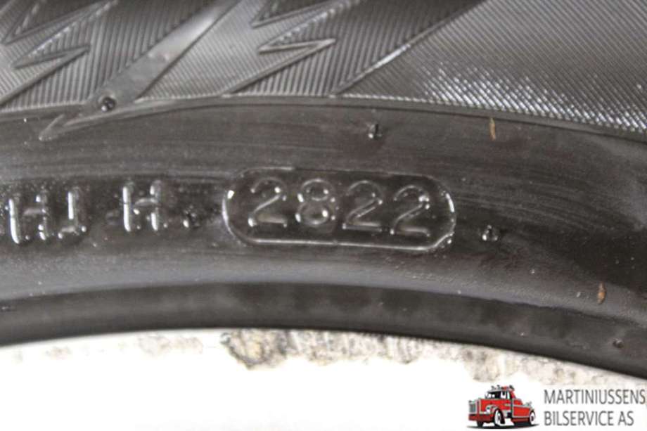 Dekk til Annet Dekk vinter piggfri 0-->>  (WINTER I*CEPT IZ2|255/50R17 5MM|HANKOOK)