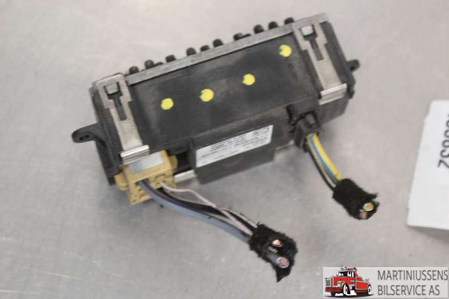 Varmeapparat motstand til Ford Galaxy 2007-2010 (Type III, Fase 1)  (FORD||6Q9T-19E624-CA)