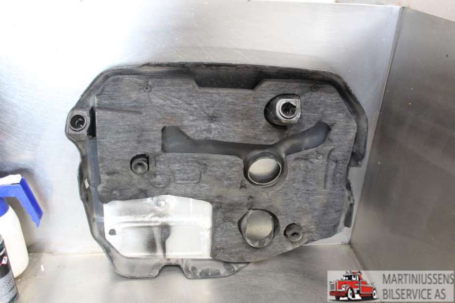 Motordeksel over motor til Ford Mondeo 2011-2014 (Type IV, Fase 2)  (FORD||BG9Q-6N041-D)