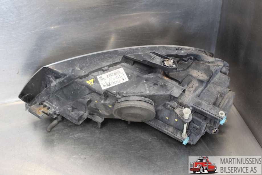 Frontlykt høyre xenon til Audi A3 2009-2012 (Type II, Fase 2)  (AUDI||8P0 941 004)