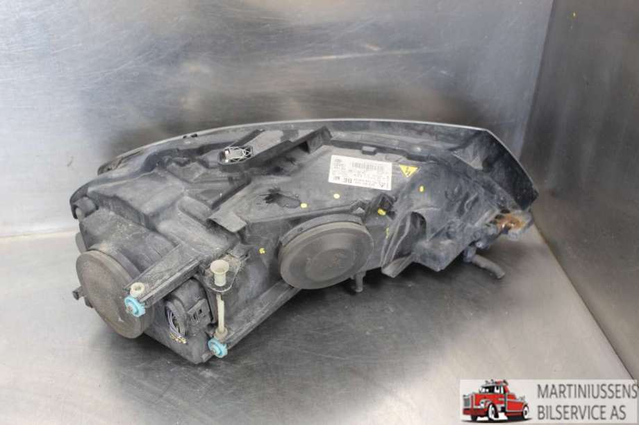 Frontlykt venstre xenon til Audi A3 2009-2012 (Type II, Fase 2)  (AUDI||8P0 941 003)