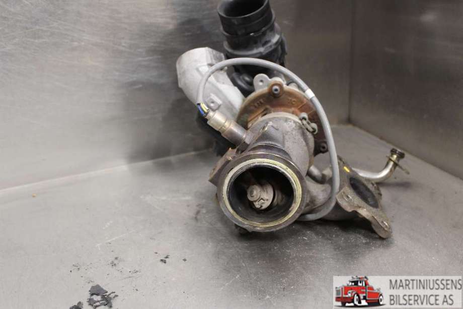 Turbo til VW Passat 2015-2019 (Fase 1) (B8) (B8) (VOLKSWAGEN||04E 145 722 K)