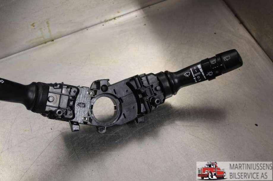 Bryter combi til Hyundai i40 2012-2017  (HYUNDAI||3753MA-2211)