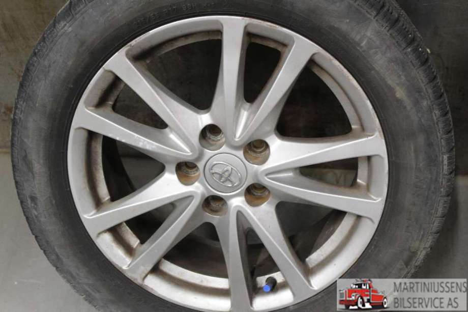 Felgsett aluminium til Toyota Avensis 2009-2015 (Type III, Fase 1)  (TOYOTA|3;5X114|17"|3;7X17 ET45 5X114)