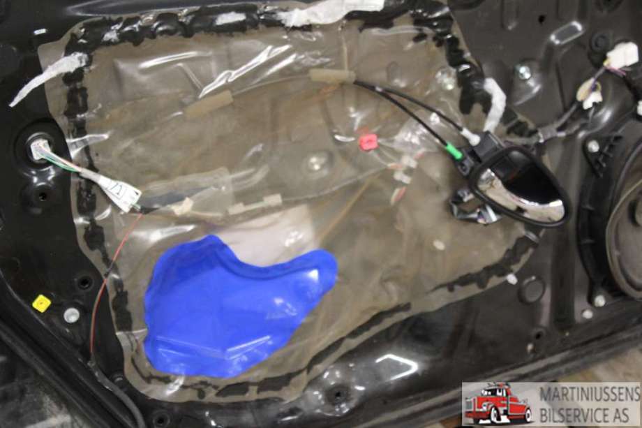 Ruteheis til Toyota Avensis 2009-2015 (Type III, Fase 1)  (TOYOTA|)