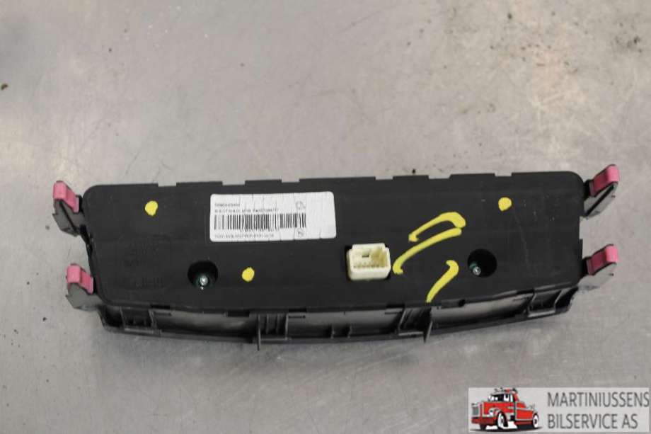 Varmeapparat betjening til Toyota Avensis 2009-2015 (Type III, Fase 1)  (TOYOTA||55900-05450)
