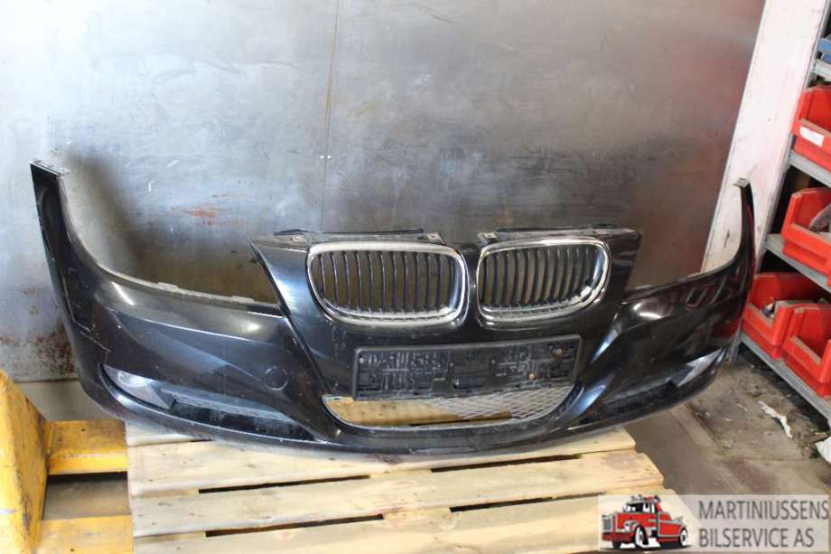 Støtfanger foran til BMW 3-Serie 2005-2011 (E90/E91/E92/E93) (E90/E91/E92/E93) (BMW||51 11 7 204 249)