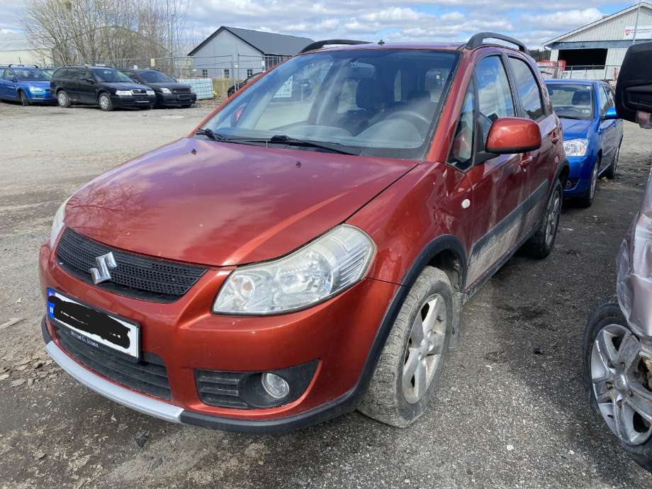 Støtfanger foran til Suzuki SX4 2006-2009 (Type I, Fase 1)  (SUZUKI|)