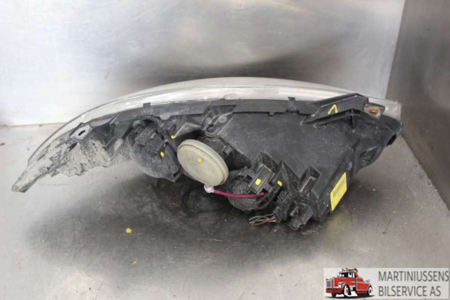 Frontlykt venstre halogen til Mercedes A-Klasse 2005-2012 (W169) (W169) (MERCEDES||A 169 820 01 61)