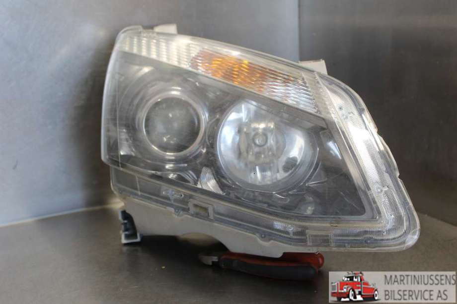 Frontlykt høyre halogen til Isuzu D-Max 2012-2017 (Type II, Fase 1)  (ISUZU|)