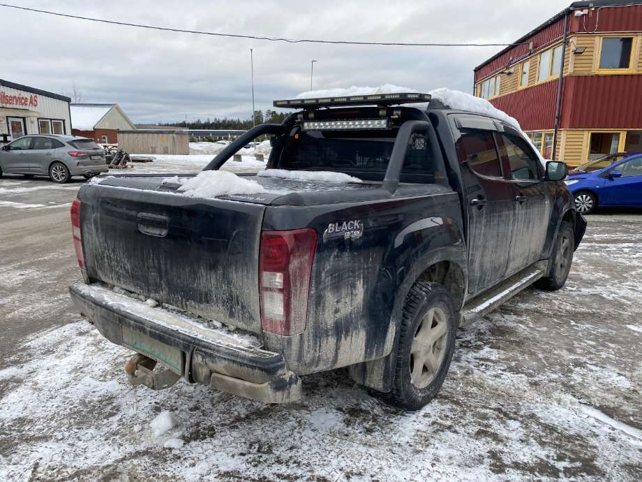 Støtfanger bak til Isuzu D-Max, 2012-2017 (Type II, Fase 1)  (ISUZU|)