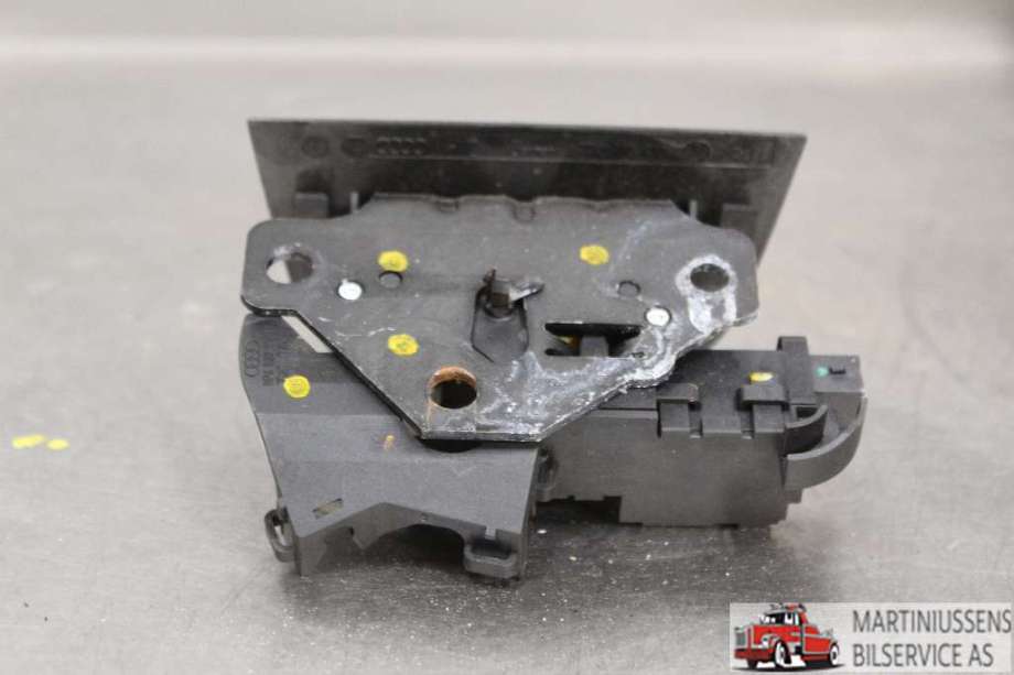 Baklukelås til Audi A3 2003-2008 (Type II, Fase 1)  (AUDI||8P4 827 505 B)
