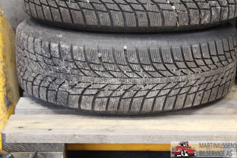 Dekk til Annet Dekk vinter piggfri 0-->>  (WINTERCRAFT ICE WI51|-7MM|KUMHO)