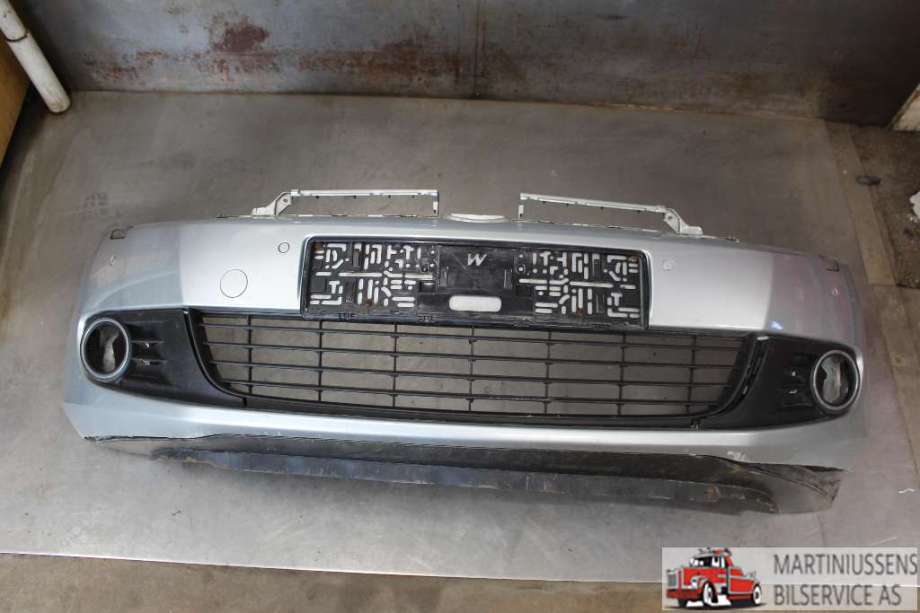 Støtfanger foran til VW Golf VI, 2008-2012  (VOLKSWAGEN|)