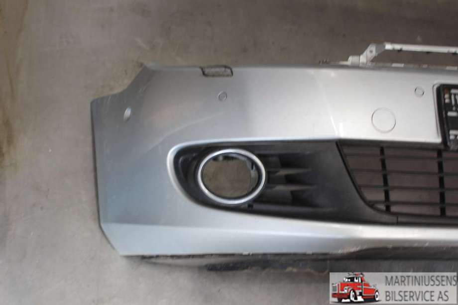 Støtfanger foran til VW Golf VI 2008-2012  (VOLKSWAGEN|)
