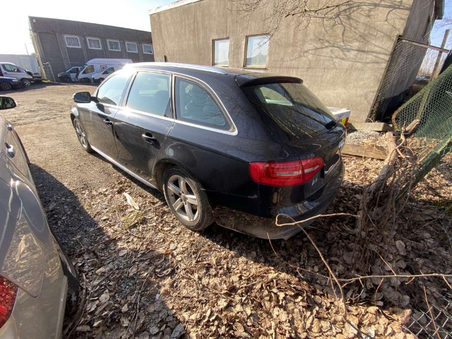 Dør venstre bak til Audi A4, 2007-2014 (Type IV) (B8) (B8) (AUDI|)